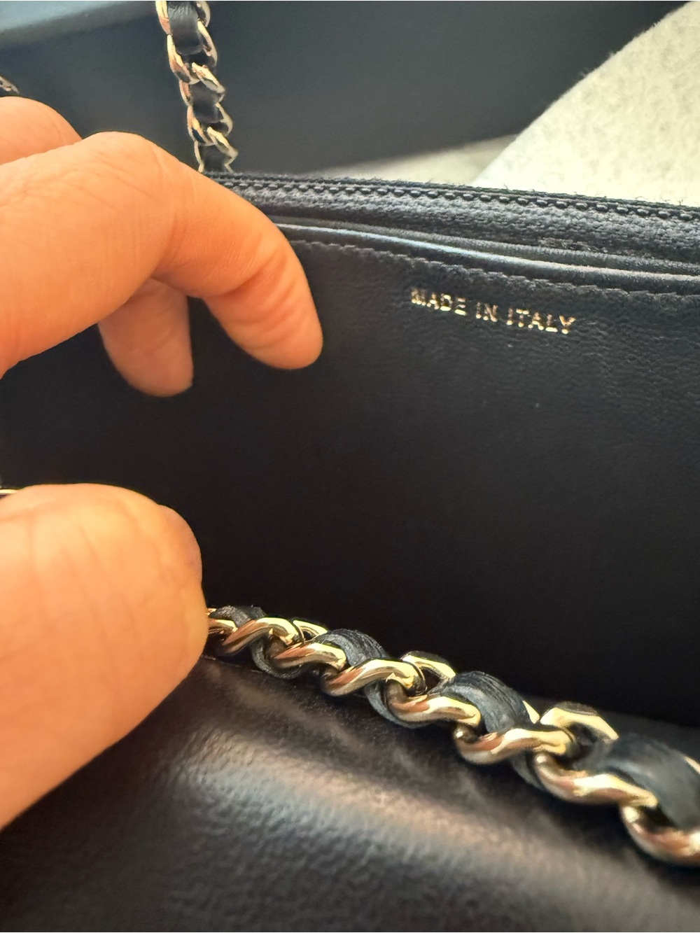 Chanel Lambskin Quilted Trendy CC Wallet On Chain WOC Black - Picture 13 of 16